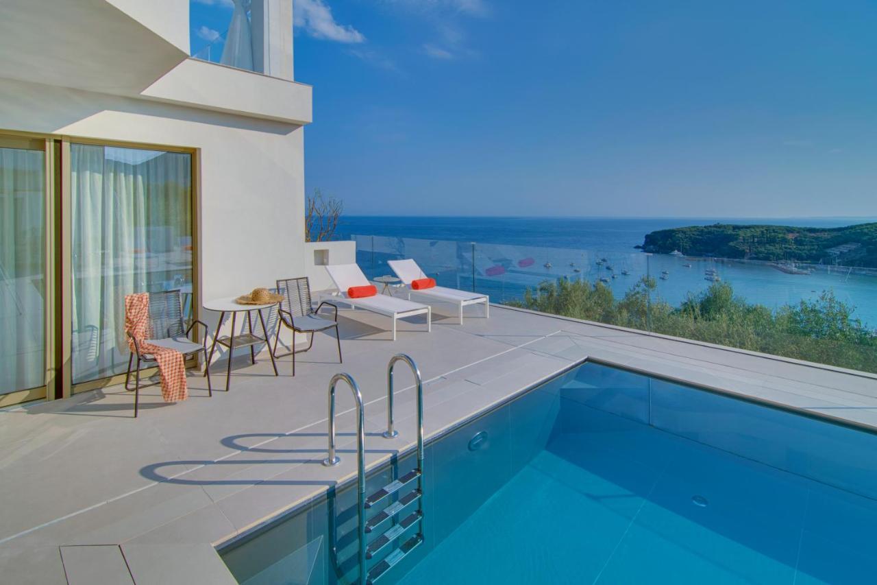 Livinghome Suites Parga Exterior foto