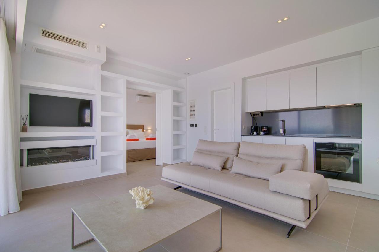 Livinghome Suites Parga Exterior foto
