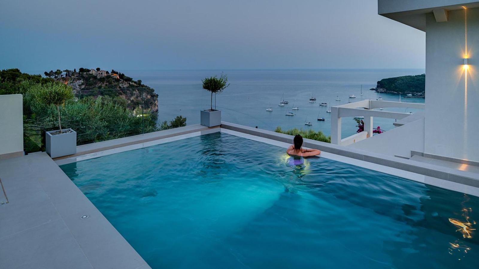 Livinghome Suites Parga Exterior foto